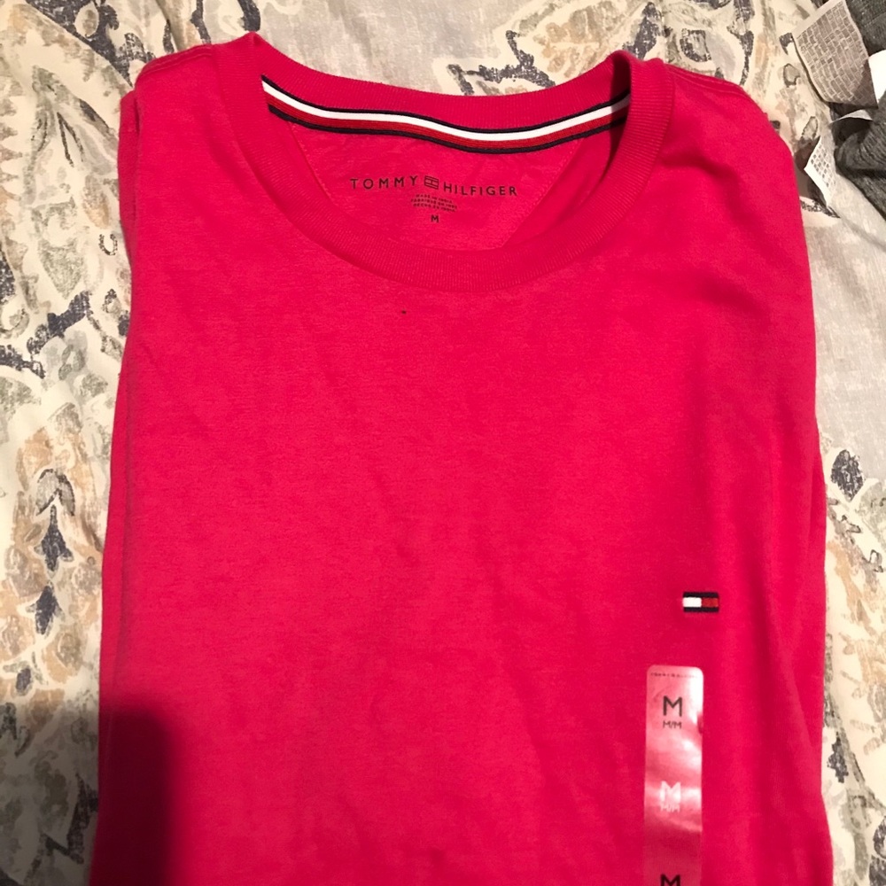 Pink Tommy Hilfiger short sleeve Tee